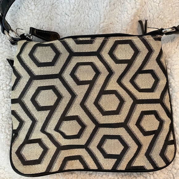 Nine West Hexagon 9 Cross Body Bag - Picture 3 of 4